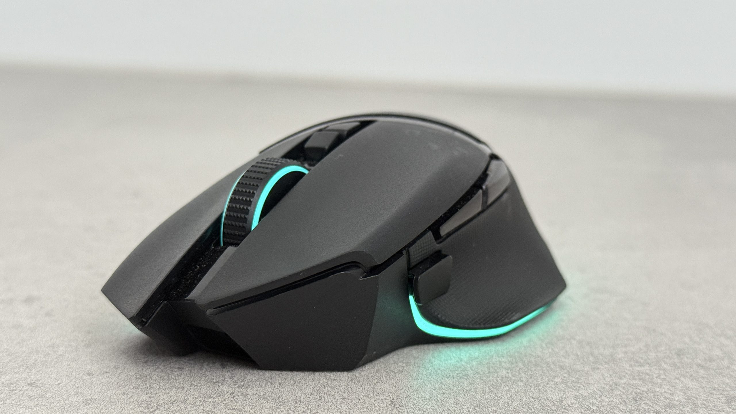 Revisión de Razer Basilisk V3 Pro 35K: igual, igual pero mejor